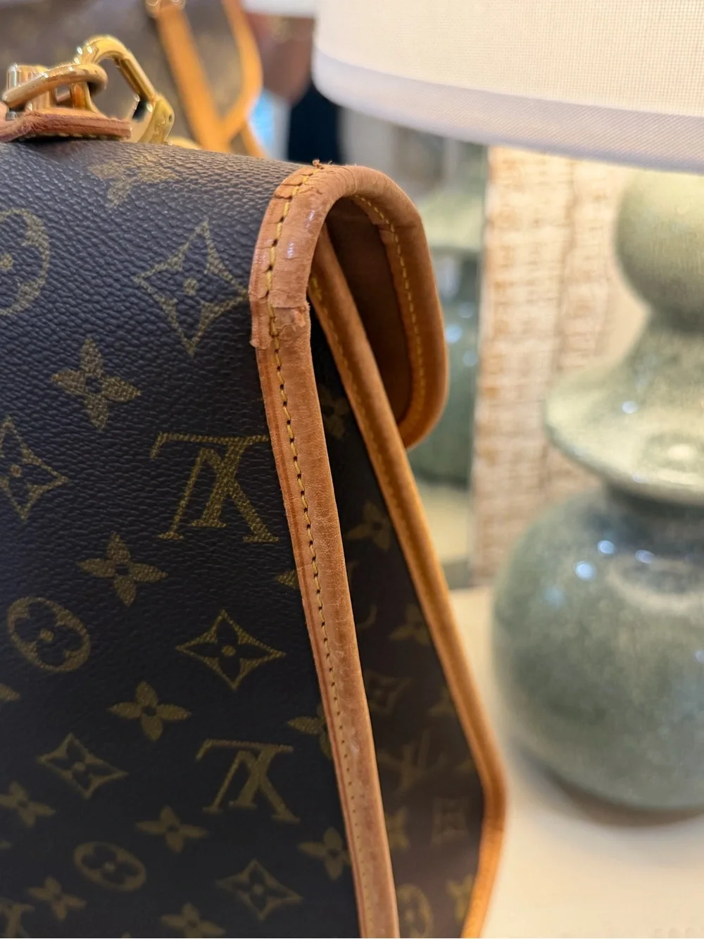 Louis Vuitton elegant louis